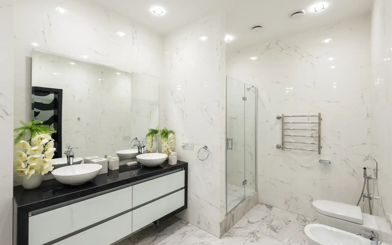 Stylish-white-marble-Portsmouth-bathroom-renovation